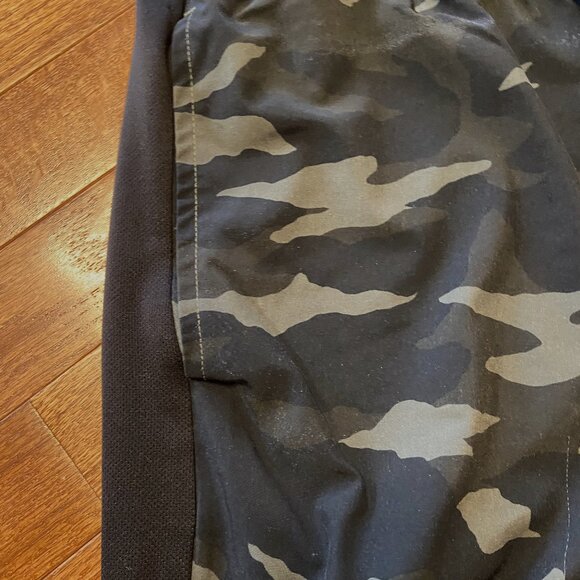 Balance Collection for Men Pull On Shorts Camo - Picture 2 of 4
